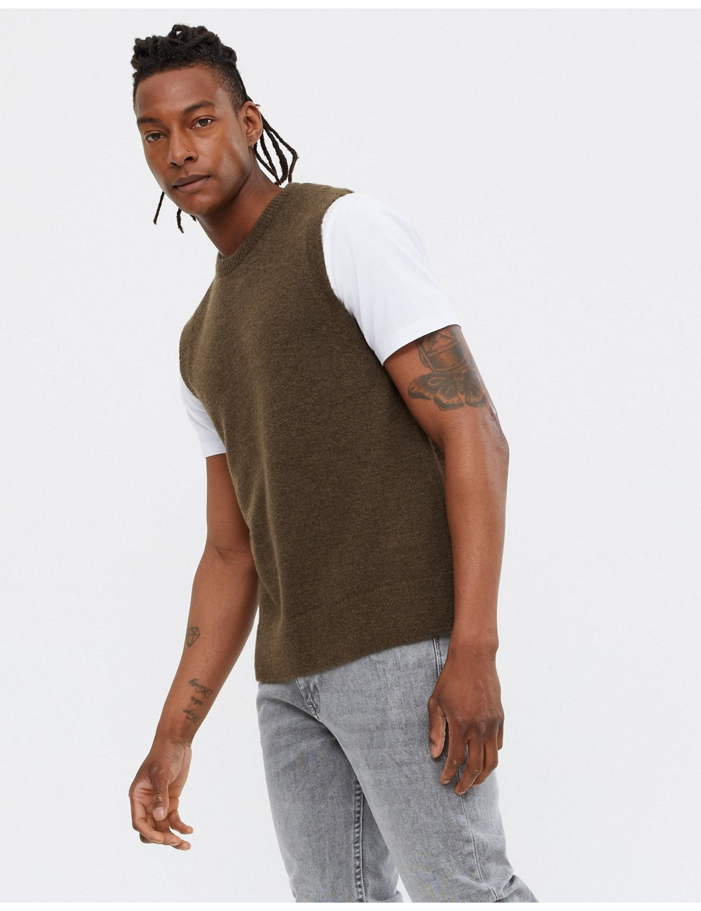 New Look knitted vest in brown