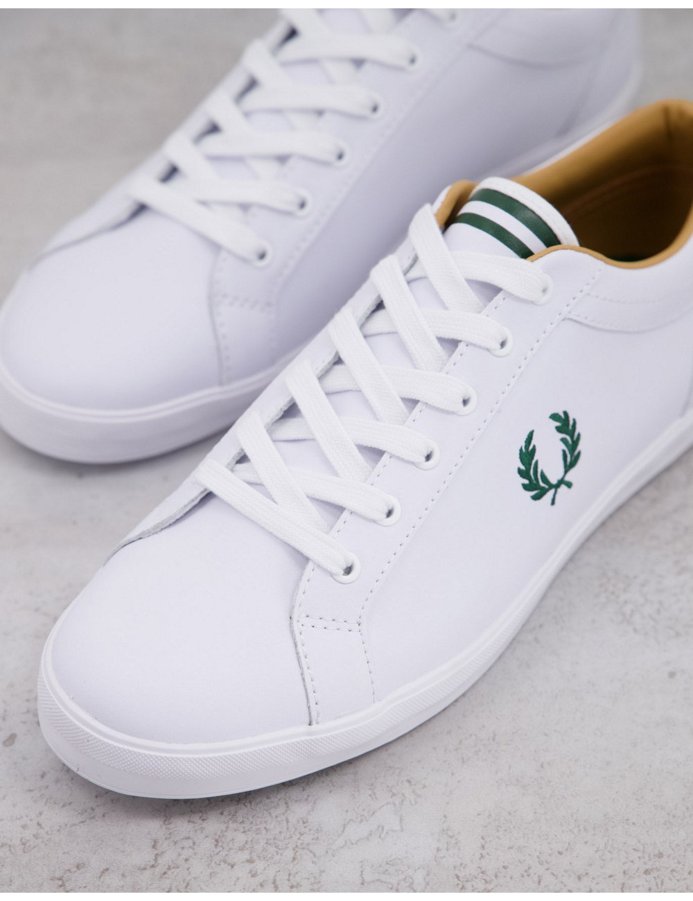 Fred Perry logo leather...