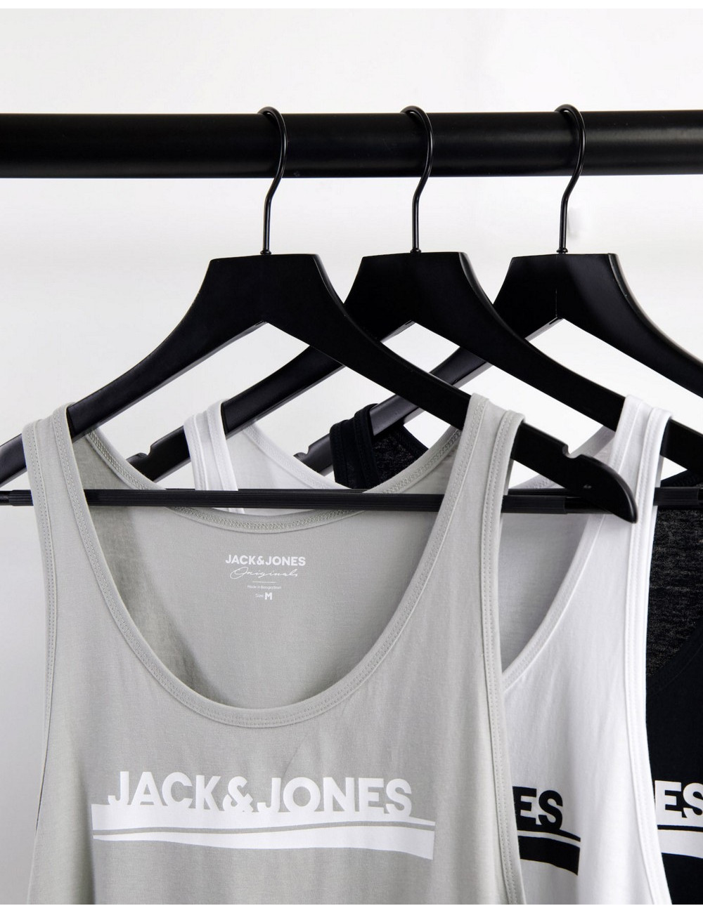 Jack & Jones 3 pack vests...