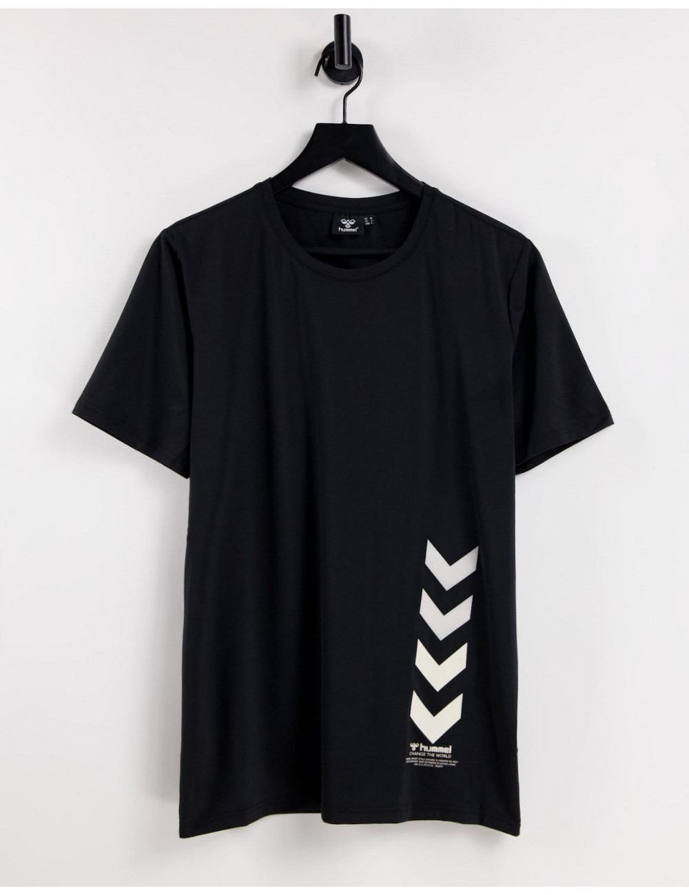 Hummel Virgil T shirt in black