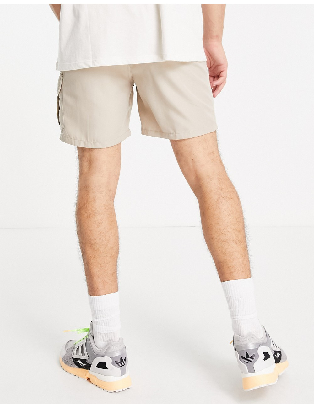 New Look cargo shorts in stone