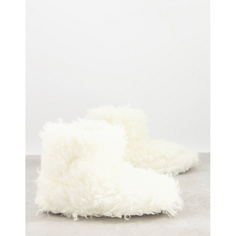 Loungeable shaggy faux fur...