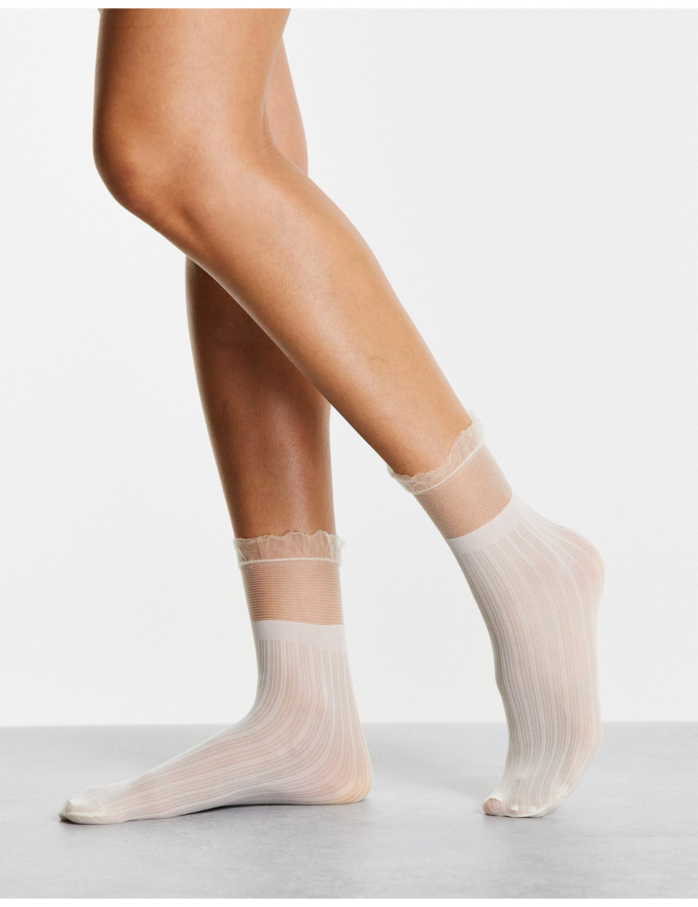 Ego tulle ankle socks in white