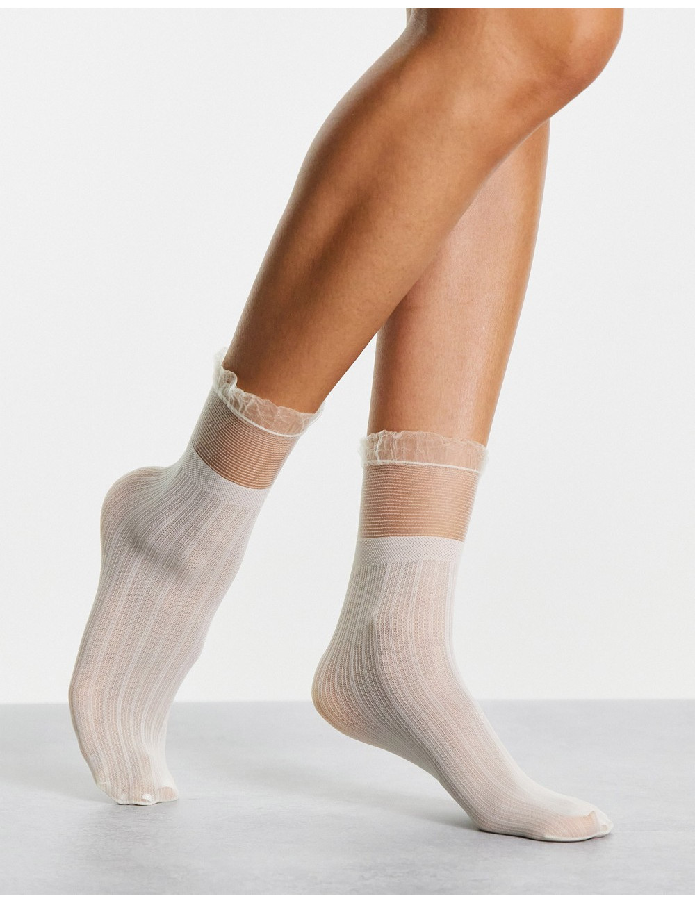 Ego tulle ankle socks in white