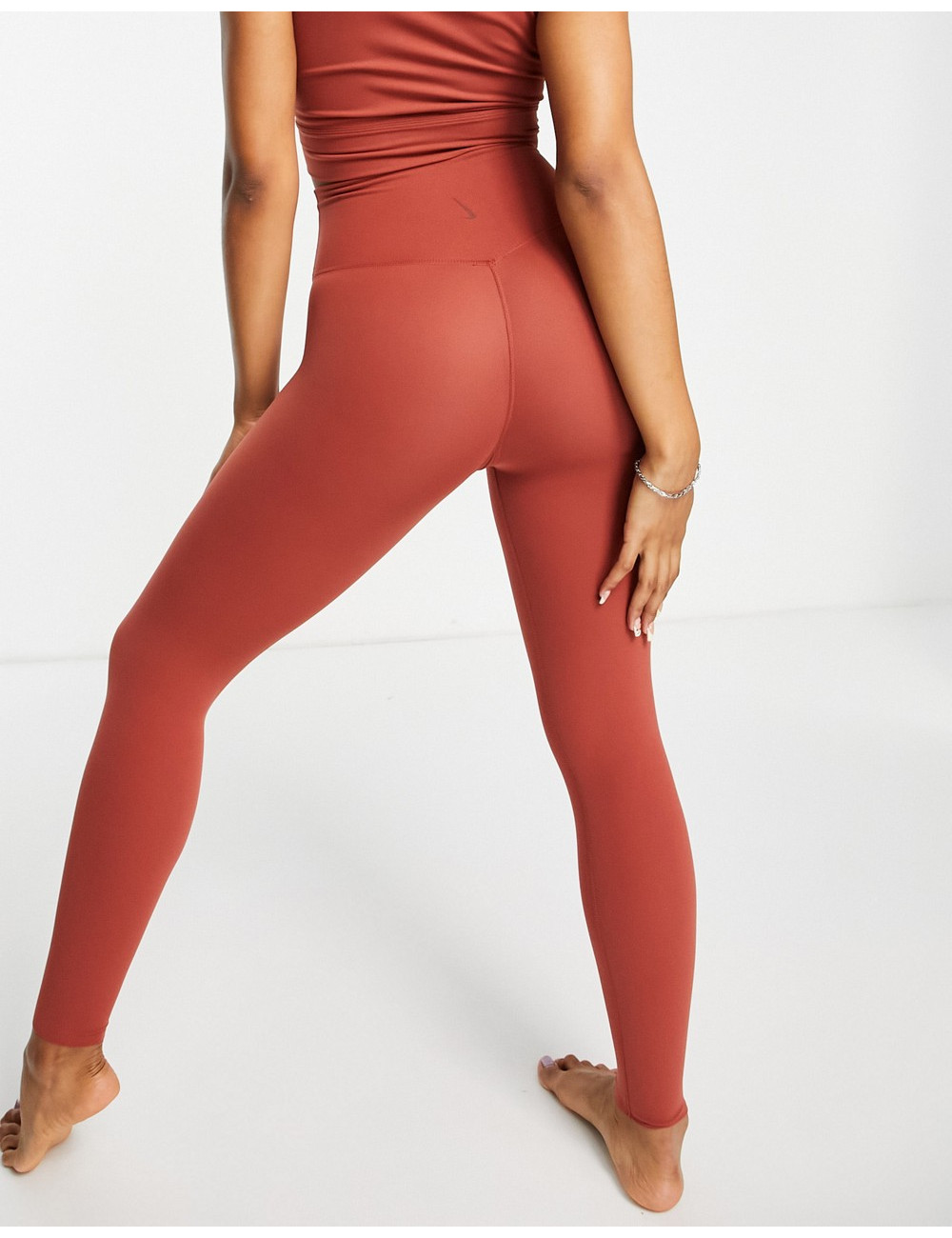 Nike Yoga Luxe 7/8 leggings...