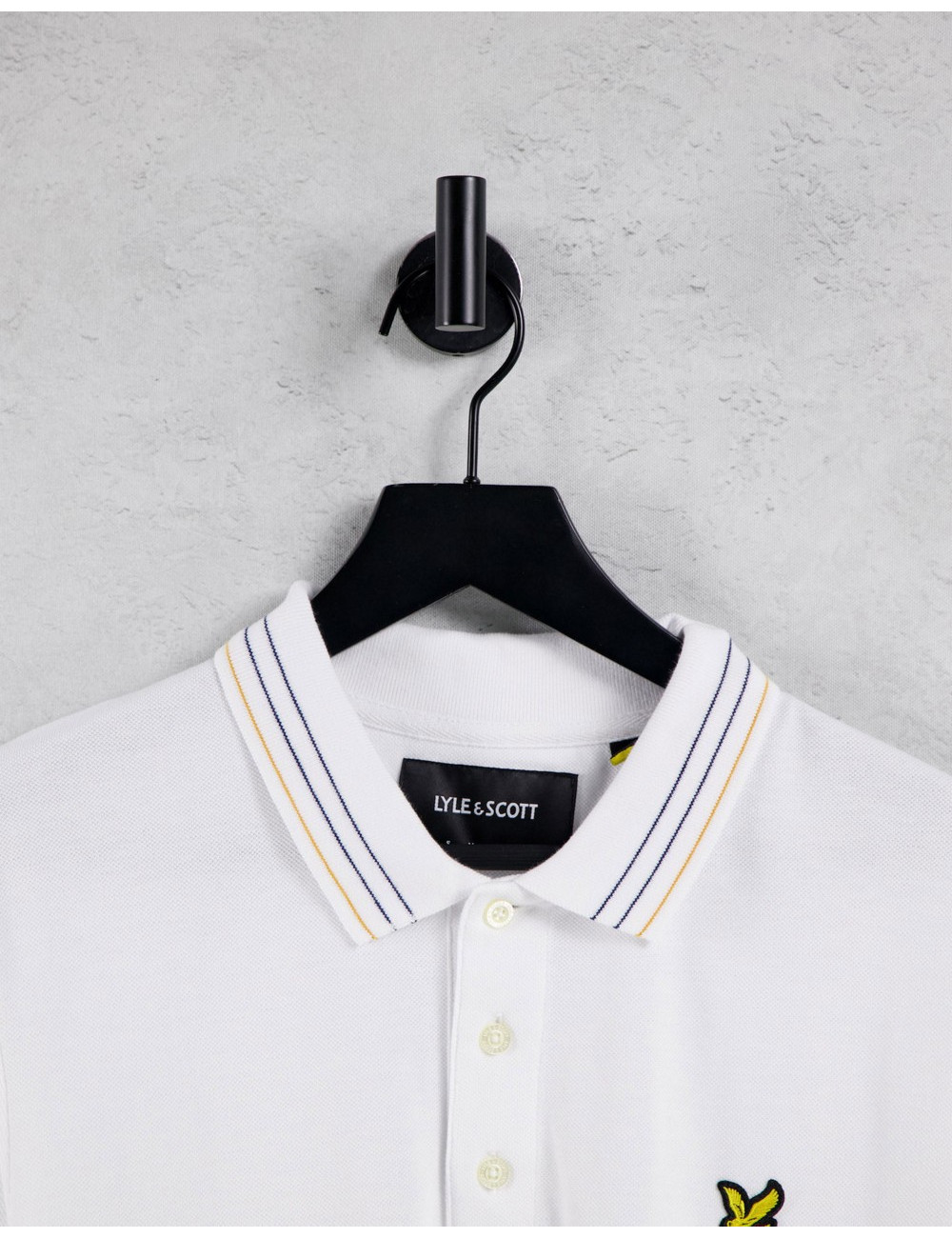 Lyle & Scott tipped polo in...