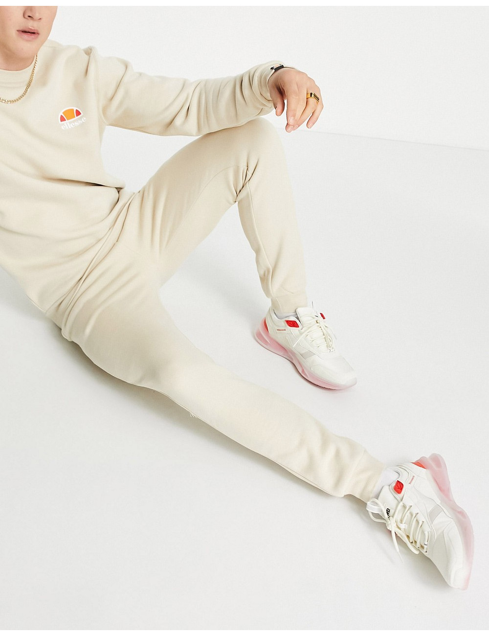 ellesse Ovest joggers in...