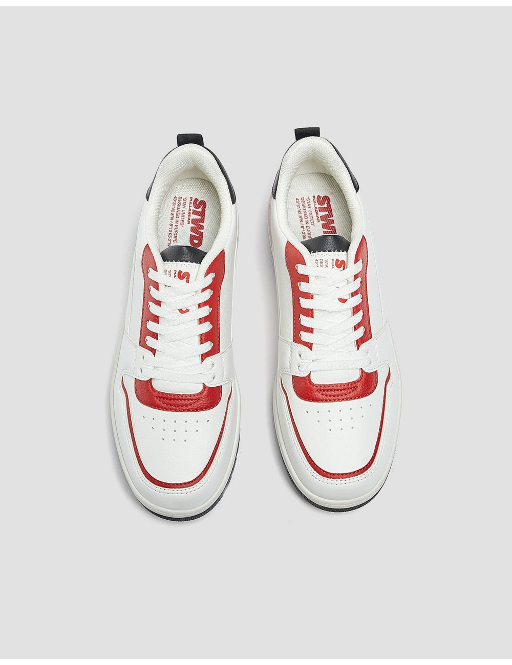 Pull&Bear trainers in red...