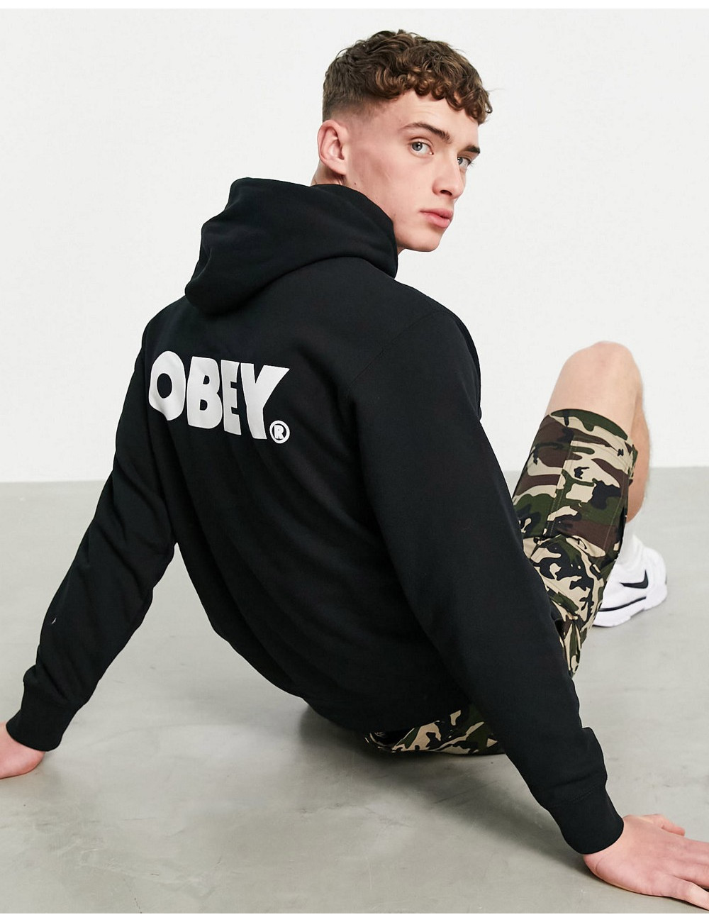 Obey bold hoodie in black