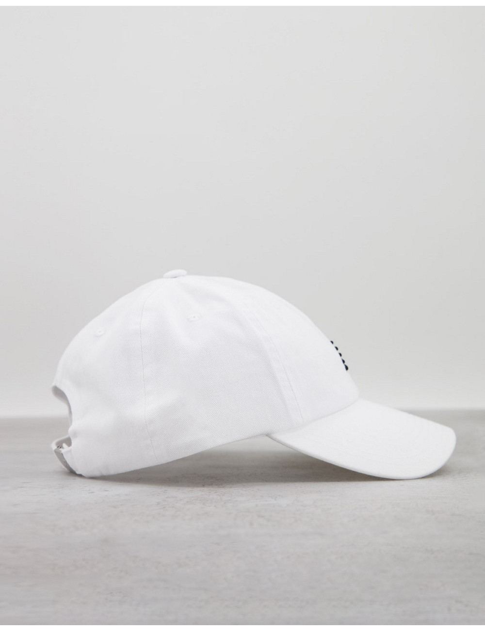 New Balance logo cap in white