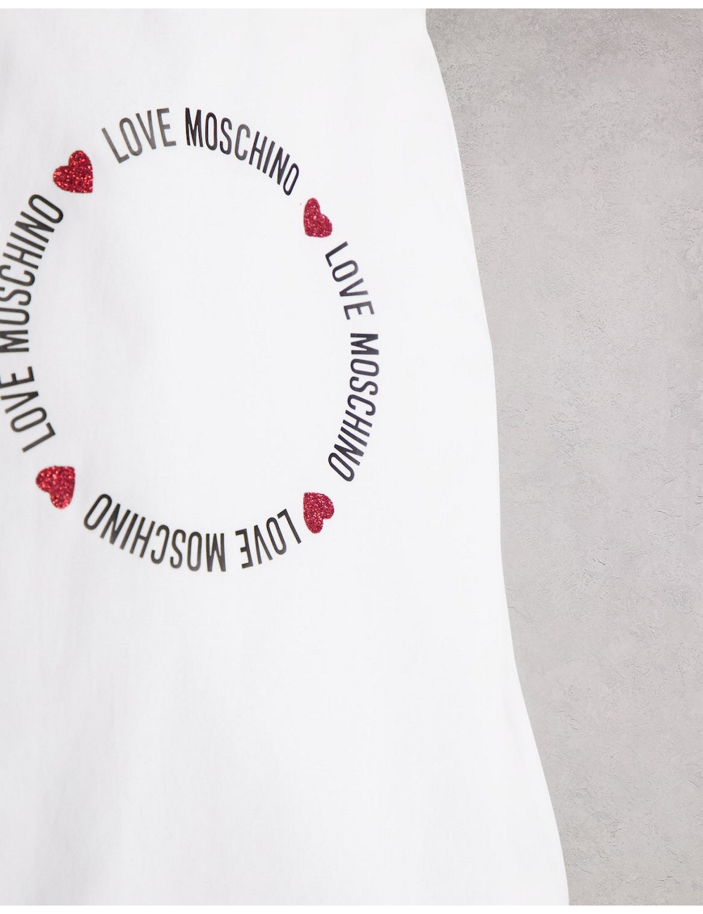 Love Moschino round logo...
