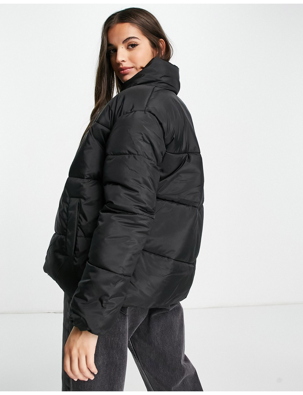 New Look boxy puffer in black