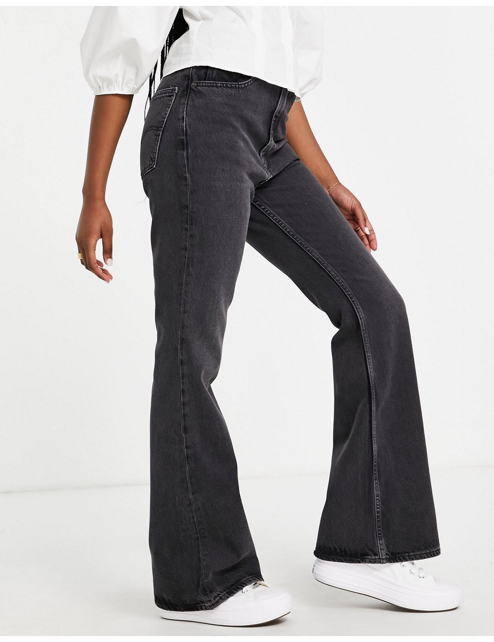Levi's 70's flare jeans in...