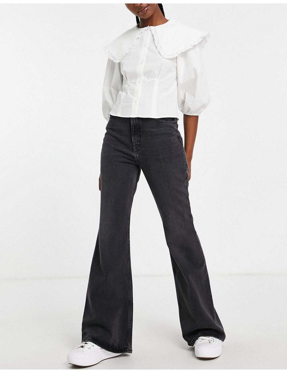 Levi's 70's flare jeans in...