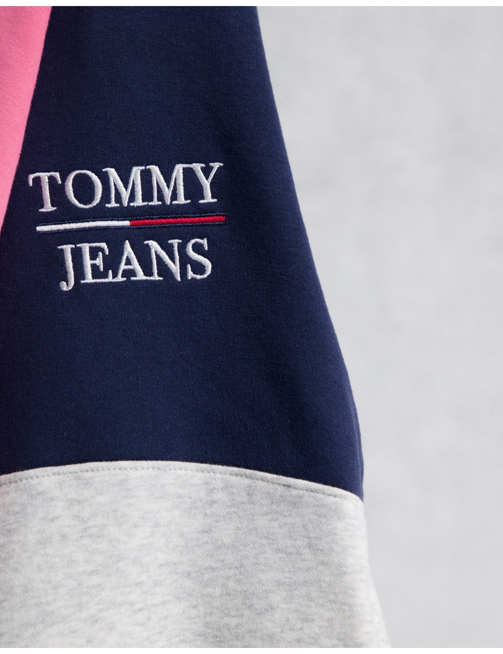 Tommy Jeans crop...