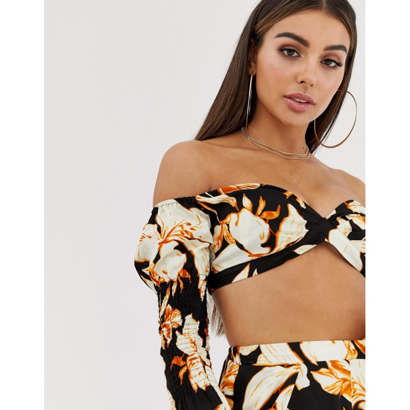 Lasula sweetheart crop top...