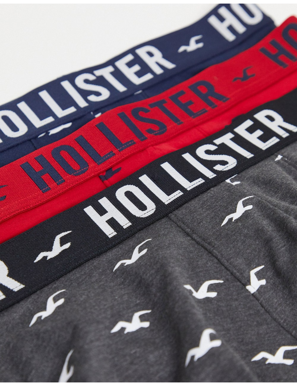 Hollister 3 pack trunks in...