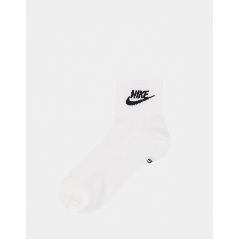 Nike futura logo 3 pack...